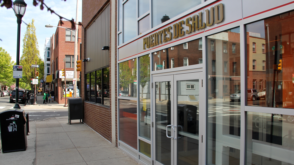  Puentes de Salud Health and Wellness Center at 17th and South streets aims to provide low-cost primary care and a range of educational and social services to the city’s Latino immigrants. (Emma Lee/WHYY) 
