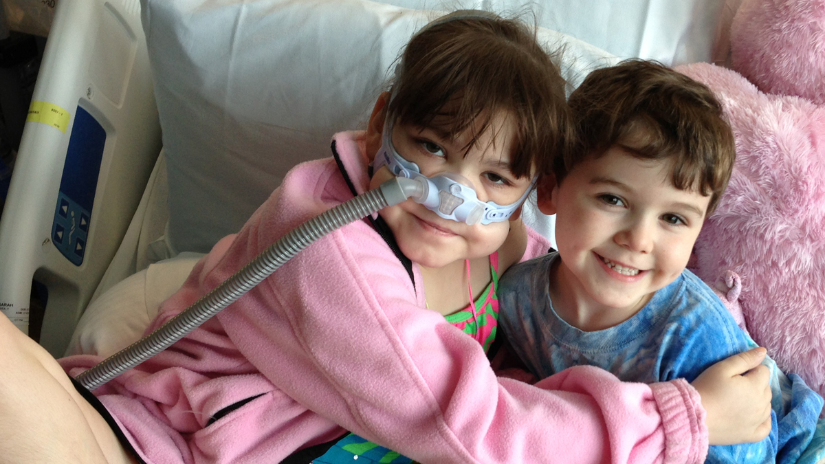  Cystic fibrosis patient Sarah Murnaghan, 10, underwent a second successful lung transplant surgery at the Children's Hospital of Philadelphia. (Pre-surgery photo courtesy of the the Murnaghan family) 