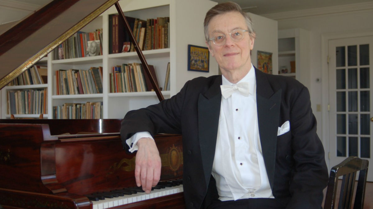  This Sunday the Delaware Symphony Orchestra under the direction of David Amado welcomes eminent pianist Peter Serkin to Longwood Gardens for a performance of Ludwig van Beethoven's Piano Concerto No. 2 in B-flat major in an all-Beethoven program. (photo courtesy DSO)  