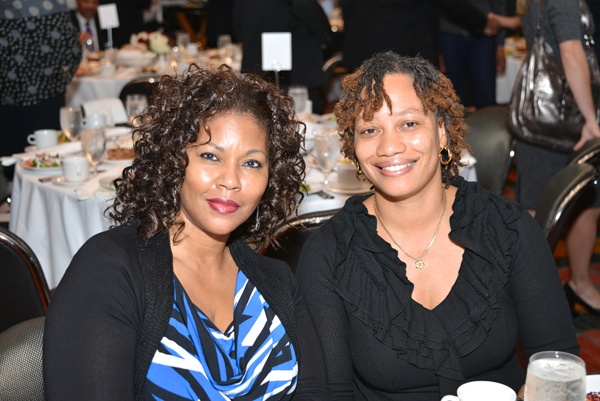 <p><p>Trish Lawrey (left), of CIGNA Corporation, a luncheon sponsor, and colleague Shawnicque  Kent, a graduate of the Urban League of Philadelphia’s 2010 class of the Urban Leadership Forum (Photo courtesy of Paul Coker)</p></p>
