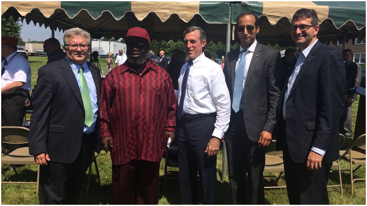  From L: Vince Kane, Wilmington VA, Gregory Larry, USMC vet, Gov. John Carney, Anas Ben Addi, DSHA, Matthew Meyer, NCCo executive (Shirley Min/WHYY) 