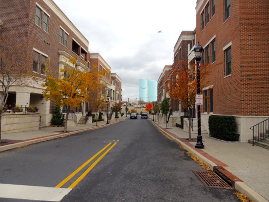 <p><p><span style="font-family: verdana; font-size: 16px; line-height: 17px;">A row of townhomes and apartments in the Lumberyard. (Bethany Mitros/for NewsWorks)</span></p></p>
