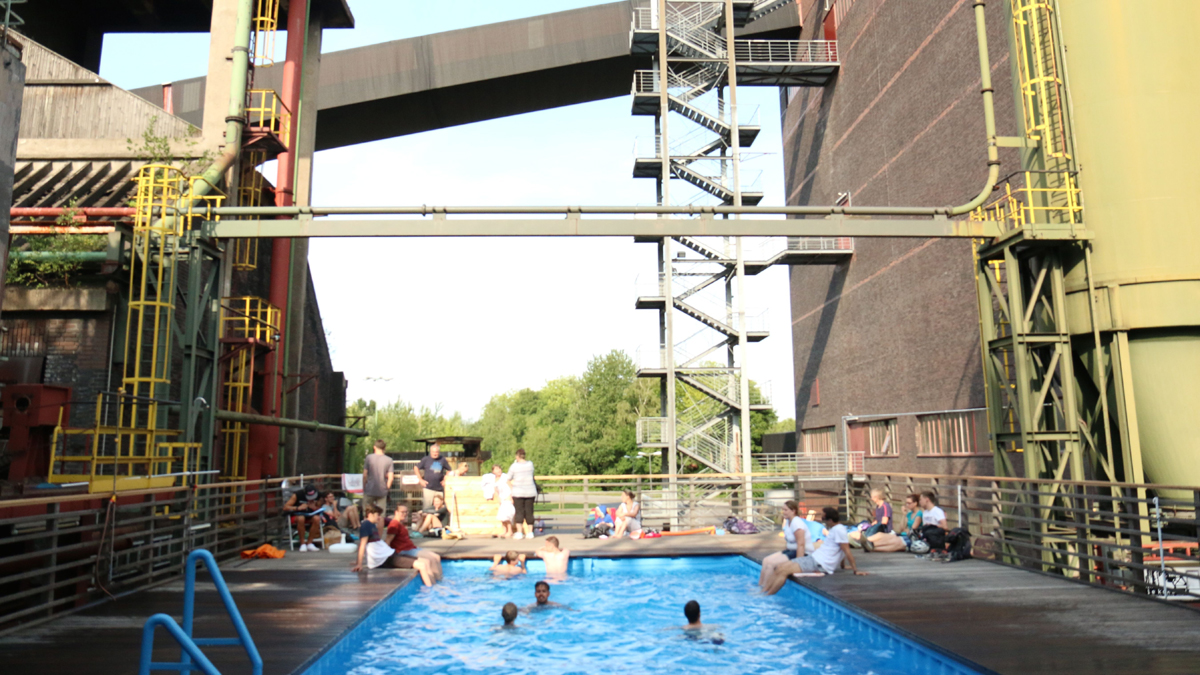 Zollverein_pool_2_1200.jpg