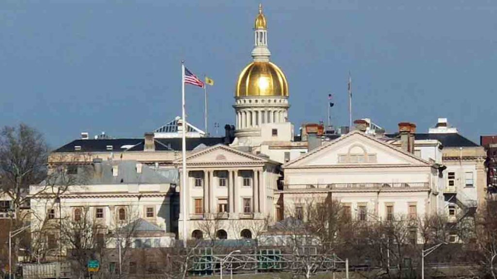 l_20160316-l_20140108-trenton-capitol-building-1200-2-5 File photo: New Jersey State Capitol building in Trenton. (Alan Tu/WHYY)