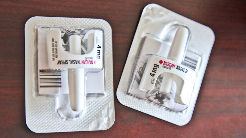 narcan-file Packages containing a nasal inhalant