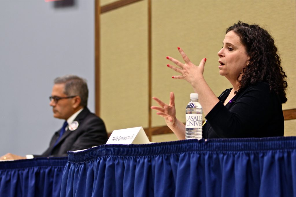 2017 10 19-e lee-larry krasner beth grossman-philadelphia la salle university-district attorney debate Candidates for Philadelphia district attorney, Republican Beth Grossman (right) and Democrat Larry Krasner, debate at La Salle University. (Emma Lee/WHYY)