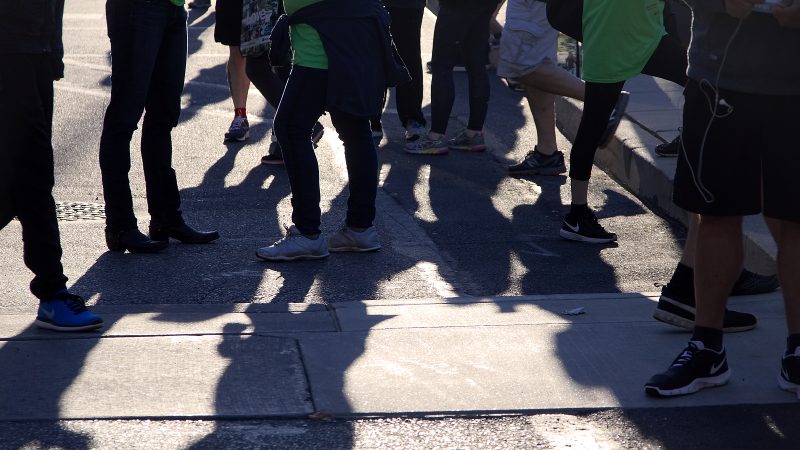 Runners prepare ahead of the start of the WXPN 5K, on Sunday. (Bastiaan Slabbers for WHYY)