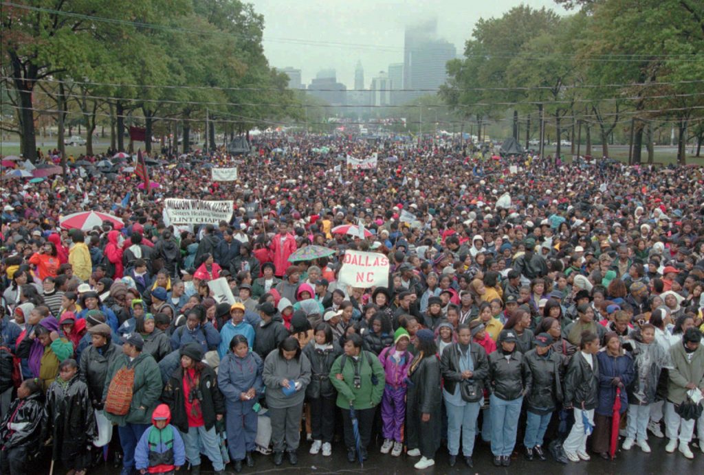 CROWD A crowd of people fill the Parkway