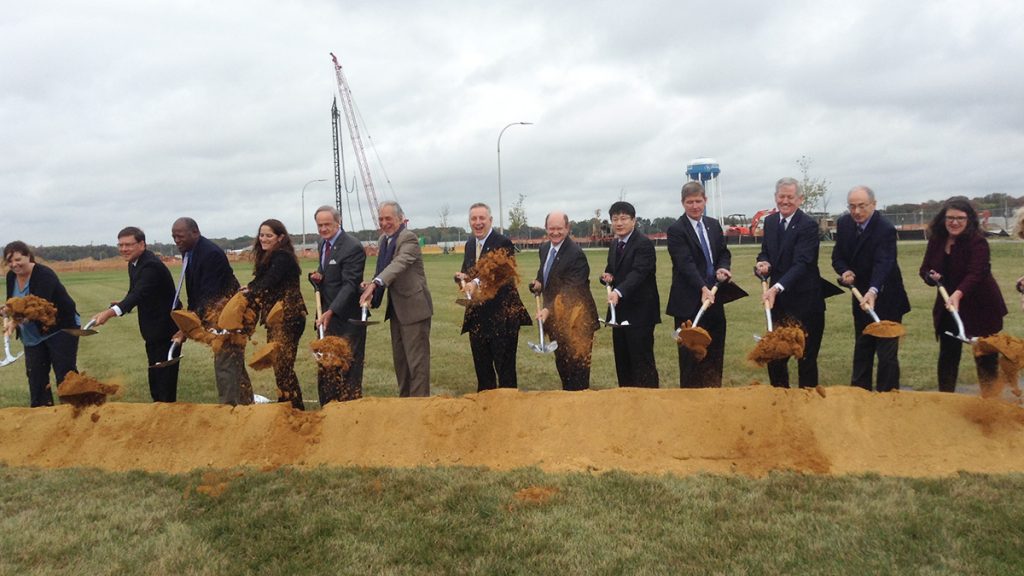 UD groundbreaking University of Delaware leaders join other dignitaries in the ceremonial groundbreaking for UD's new Biopharmaceutical Innovation Building. (Zoë Read/WHYY)