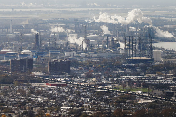 Philadelphia-refinery-620×413 The Philadelphia Energy Solutions refinery accounts for almost 16 percent of the city's carbon footprint, according to a City report that describes how to make deep cuts in carbon emissions.