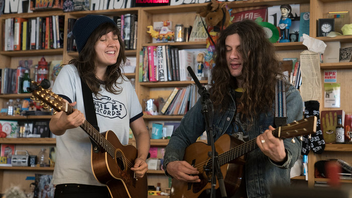 kurtandkourtney_jkerrigan_wide-f3bd7f1a9d11627eb9c730590d45d1cfe2b9a8cb-s700-c85 Courtney Barnett and Kurt Vile (NPR)
