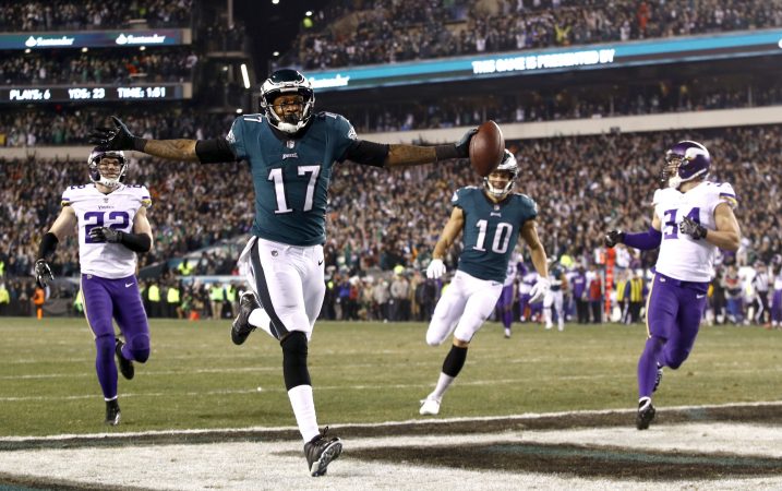 Philadelphia Eagles' Alshon Jeffery catches a touchdown pass during the first half of the NFL football NFC championship game against the Minnesota Vikings Sunday, Jan. 21, 2018, in Philadelphia.