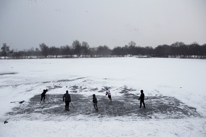 Winter Weather Pennsylvania Youths play ice hockey on a frozen pond at Philadelphia's Franklin Delano Roosevelt Park during a winter storm, Thursday, Jan. 4, 2018. (AP Photo/Matt Slocum)