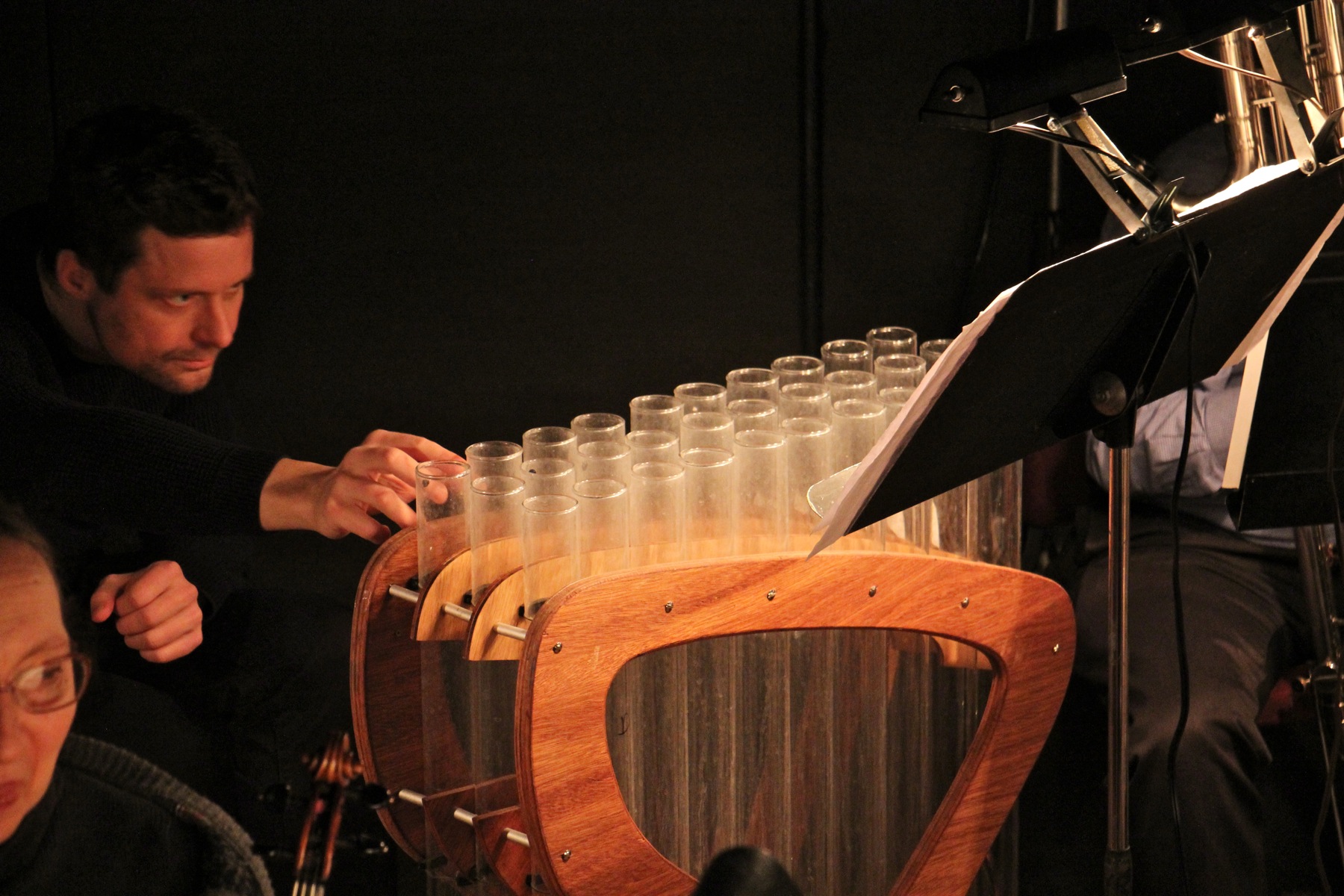 The verrophone has an array of pitched glass elements, enabling the player to create proper notes, chords, and harmonics.