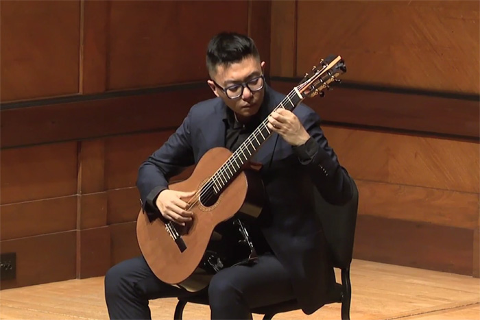 Guitarist Xiaobo Pu Guitarist Xiaobo Pu performs On Stage at Curtis.