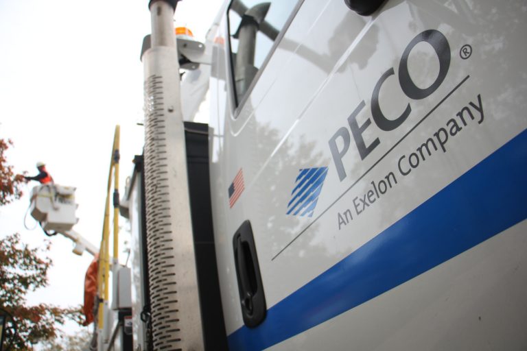 2017-11-01-e-lee-philadelphia-franklin-square-peco-truck-768×512 PECO truck in the foreground, PECO worker in the background