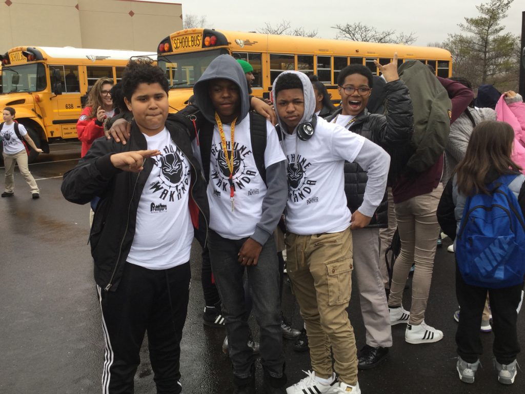 HYYKGpantherx1200 Bethune students take a photo right before entering Philadelphia Mills to see