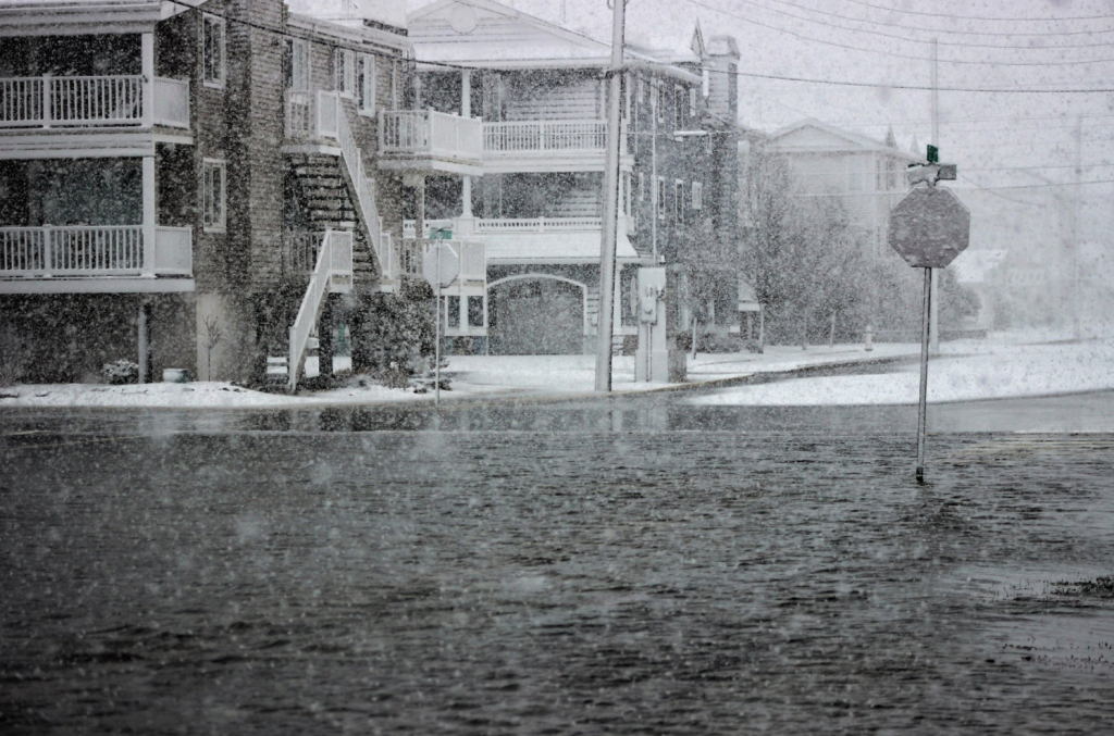 Screen Shot 2018-03-07 at 3.54.06 PM Many streets in Ocean City have turned into slushy canals, with snow falling heavily right before 2:45 p.m. Wednesday. (Photo: Bill Barlow)