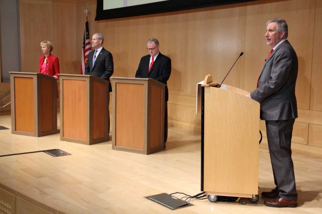 download Pennsylvania GOP gubernatorial candidates debate at the National Constitution Center. They are (from left) Laura Ellsworth, Paul Mango, and state Sen. Scott Wagner. WHYY senior reporter Dave Davies (right) was moderator, (Emma Lee/WHYY)