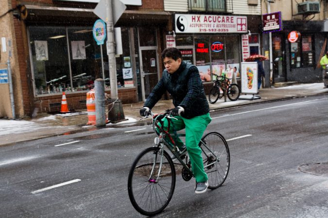 Wednesday morning brought only sleet to Philadelphia. (Kimberly Paynter/WHYY)