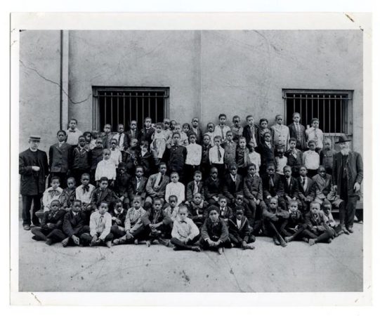 St. Peter Claver students, c. 1910-1920. / Historical Society of Pennsylvania.