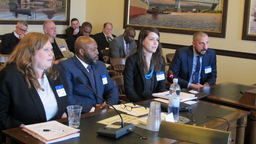 20180405tuition At a hearing Thursday, inmate advocates urge New Jersey lawmakers to open the state's financial aid program to prisoners. (Phil Gregory/WHYY)