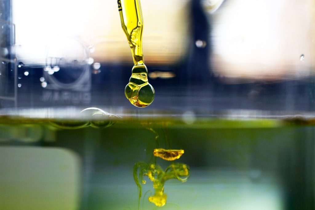 A sample of cannabidiol (CBD) oil is dropped into water. Supplements containing the marijuana extract are popular and widely sold as remedies for a variety of ailments and aches. But scientific evidence that they work hasn’t yet caught up for most applications, researchers say. A sample of cannabidiol (CBD) oil is dropped into water. Supplements containing the marijuana extract are popular and widely sold as remedies for a variety of ailments and aches. But scientific evidence that they work hasn't yet caught up for most applications, researchers say. (Stefan Wermuth/Bloomberg Creative Photos/Getty Images)