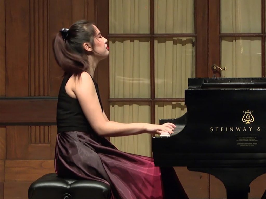 Pianist Chelsea Wang Pianist Chelsea Wang