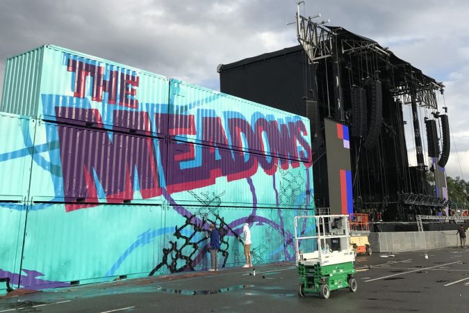 The Meadows Arts and Music Festival main stage design, Queens, New York, 2017 (Image courtesy of Glossblack)