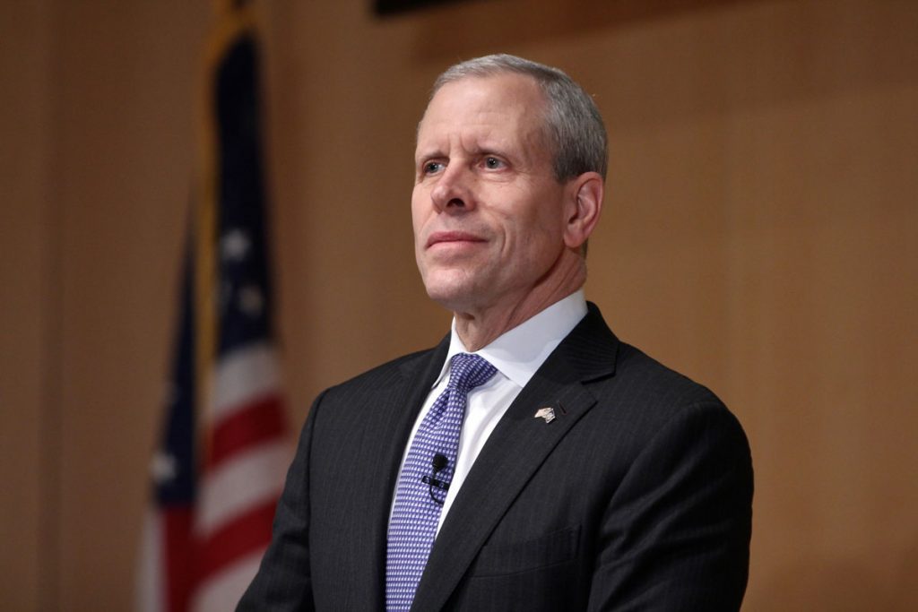 2018-03-06-e-lee-paul-mango-philadelphia-national-constitution-center-republican-governor-debatex1200 Paul Mango, a Republican candidate for governor of Pennsylvania, participates in a debate at the National Constitution Center. (Emma Lee/WHYY)