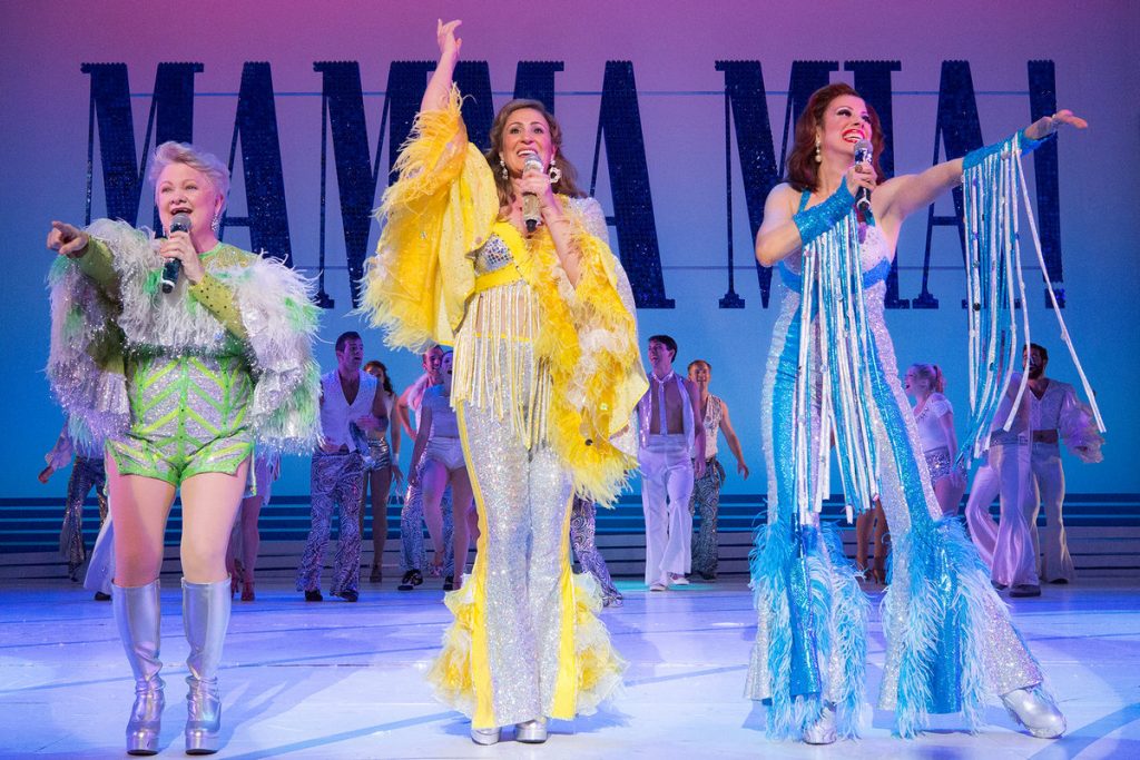 675 In Walnut Street Theatre's production of