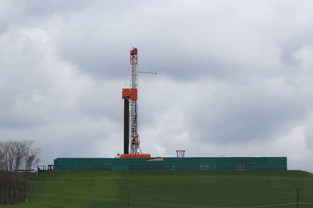APSIPAseverencetaxx1200 A shale gas drilling rig in Washington, Pa. (Michael Rubinkam/AP Photo)