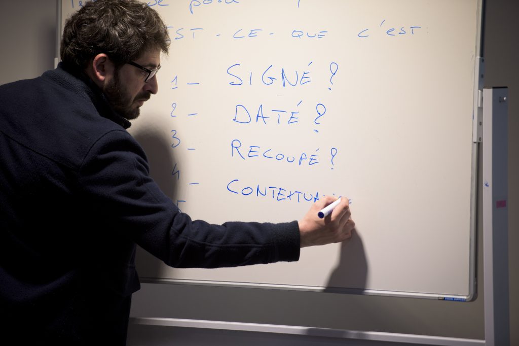 Huchon writes five questions that can be used to evaluate the veracity of a news story. Investigative journalist Thomas Huchon writes five questions that can be used to evaluate the veracity of a news story. (Pete Kiehart for NPR)