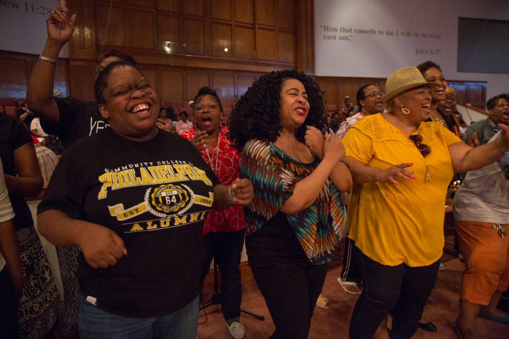 06 25 2018-ecohen-gospel choir-14 More than 100 faith singers and performers from across Philadelphia gather at Deliverance Evangelical Church in North Philadelphia on June 25 to rehearse for their gospel concert at Independence Hall as part of this year’s Wawa Welcome America celebration. (Emily Cohen for WHYY)