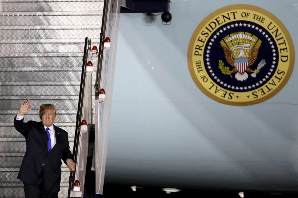 President Donald Trump arrives in Singapore on June 10, 2018. Trump is scheduled to meet with North Korean leader Kim Jong-un on June 12. President Donald Trump arrives in Singapore on June 10, 2018. Trump is scheduled to meet with North Korean leader Kim Jong-un on June 12.
