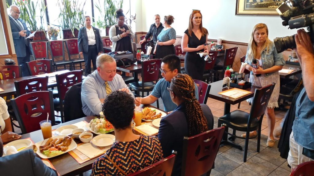 kenney eats Mayor Jim Kenney chats with Chung Le, the owner of Pho Saigon Restaurant, in Northeast Philadelphia Monday. (Tom MacDonald/WHYY)