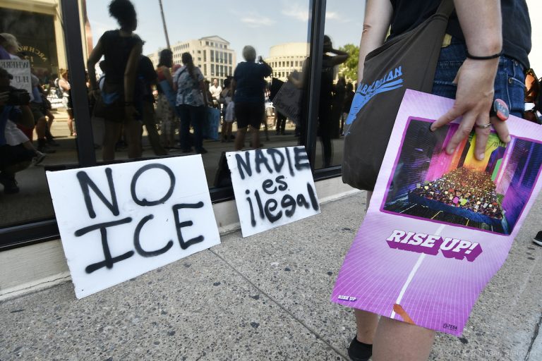 2018-06-30_15__BS11148-End-Family-Detention-Rally-Philadelphia-—-20180630___©2018_-768×512 Protesters gather at the U.S. Immigration and Customs Enforcement field office at North Eighth Street after a rally in Center City Philadelphia June 30. (Bastiaan Slabbers for WHYY)