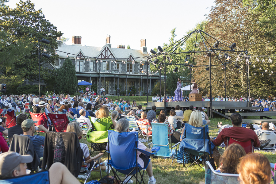 Delaware Shakespeare Delaware Shakespeare players entertain a big crowd at Rockwood Park in 2017's performance of Henry V. (Alessandra Nicole/Delaware Shakespeare)