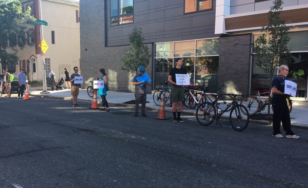 traffic-safety-advocates-form-a-human-protected-bike-lane-on-22nd-street-to-protest-for-better-bike-infrastructure-1.original Traffic safety advocates form a