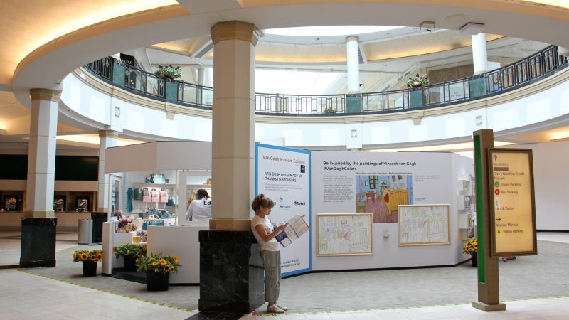 The octagonal pop-up van Gogh Museum occupies the ground floor of a rotunda area at the King of Prussia Mall. (Emma Lee/WHYY)