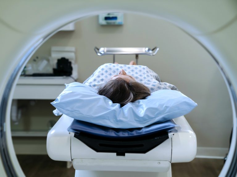 Screening for lung cancer can catch tumors but it can also produce false positives. Patients need to decide whether it's right for them, but doctors often don't know how to advise them. (FS Productions/Getty Images/Blend Images)