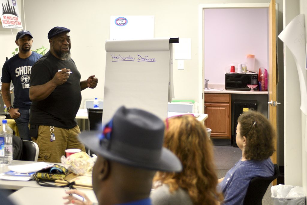 Participatory Defense Hub Steve Austin, a facilitator of Philadelphia's participatory defense program, talks about tapping the resources of the community that knows defendants. (Bastiaan Slabbers for Keystone Crossroads)
