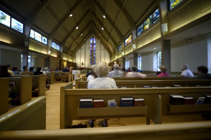 Sunday morning Mass at St. Peter's Episcopal Church, on Easton Road in Glenside, PA, on September 23, 2018. (Bastiaan Slabbers for Keystone Crossroads)