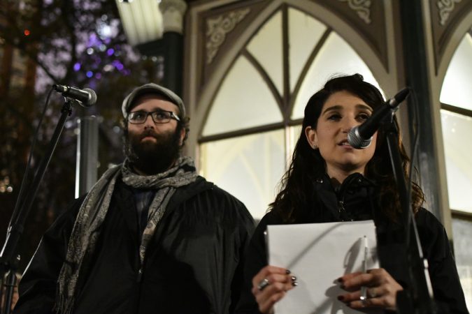 Hundreds of Philadelphians stand in solidarity with the Pittsburgh Jewish community during a vigil at Rittenhouse Square, on Saturday. (Bastiaan Slabbers for WHYY)
