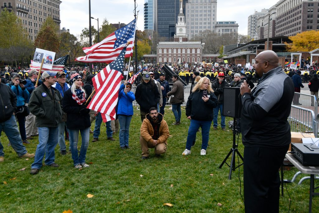 2018 11 17_24__BS17594 – – Tye Smith – We_The_People_Rally_Independence_Mall.JPG_©2018_Bastiaan_Slabbers_for_WHYY_ Tye Smith, founder of the U.S. Police Fire EMS Foundation speaks to a small crowd at the