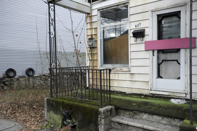 A December day on the streets of Mahanoy City, Pennsylvania. (Matt Smith for Keystone Crossroads)