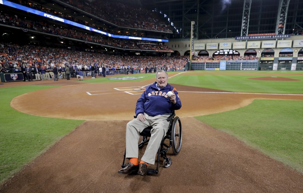 World Series Dodgers Astros Baseball Former President George H.W. Bush waits on the field for first pitch ceremony before Game 5 of baseball's World Series against the Los Angeles Dodgers Sunday, Oct. 29, 2017, in Houston.