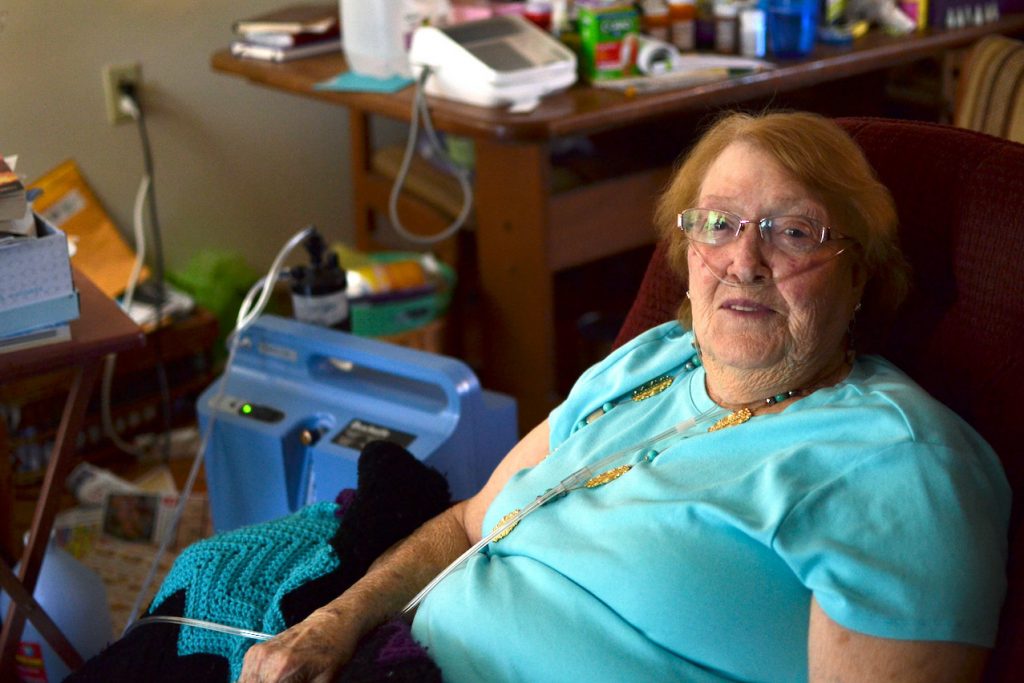 Charlotte Potts, who has a history of heart problems, lives within sight of Livingston Regional Hospital. After a recent stint there, she was discharged into the care of a home health agency, and now gets treatment in her apartment for some ailments. Charlotte Potts, who has a history of heart problems, lives within sight of Livingston Regional Hospital. After a recent stint there, she was discharged into the care of a home health agency, and now gets treatment in her apartment for some ailments. (Shalina Chatlania/WPLN)