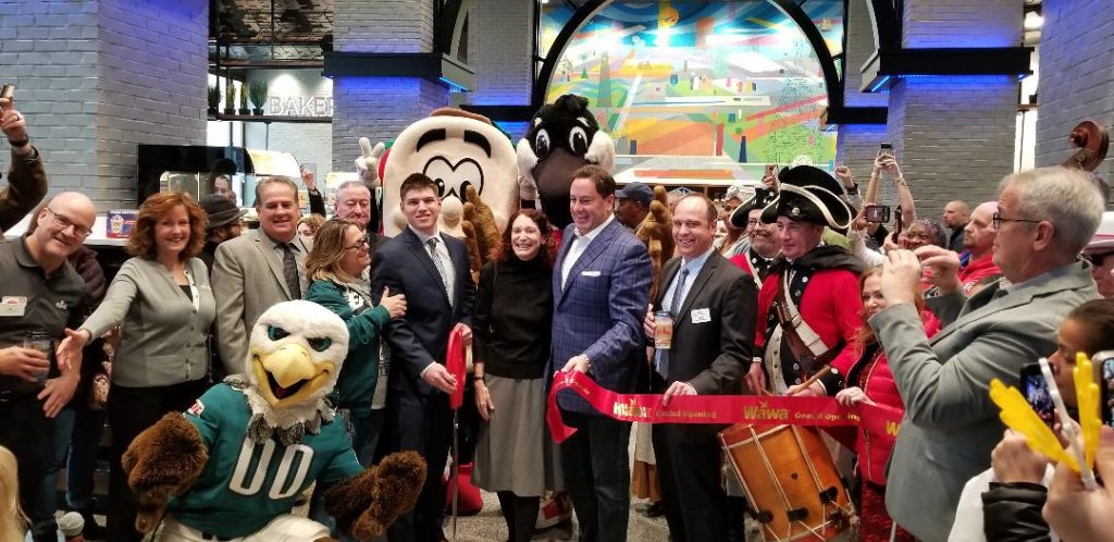 cut Ribbon cutting for new Center City Wawa (Tom MacDonald/WHYY)