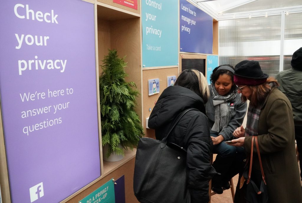 Facebook employees talk to visitors at a one-day Facebook pop-up kiosk in Bryant Park in New York City on Thursday. The company was fielding questions about its data-sharing practices and teaching users how to understand its new privacy controls. The next day, Facebook announced that a “bug” that had inappropriately shared users’ private data — this time, their photos. Facebook employees talk to visitors at a one-day Facebook pop-up kiosk in Bryant Park in New York City on Thursday. The company was fielding questions about its data-sharing practices and teaching users how to understand its new privacy controls. The next day, Facebook announced that a